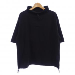 BOTTEGA VENETA ボッテガ ヴェネタ ウール ポンチョ トップス BOTTEGA VENETA】ひし形模様のウールポンチョ (BOTTEGA VENETA