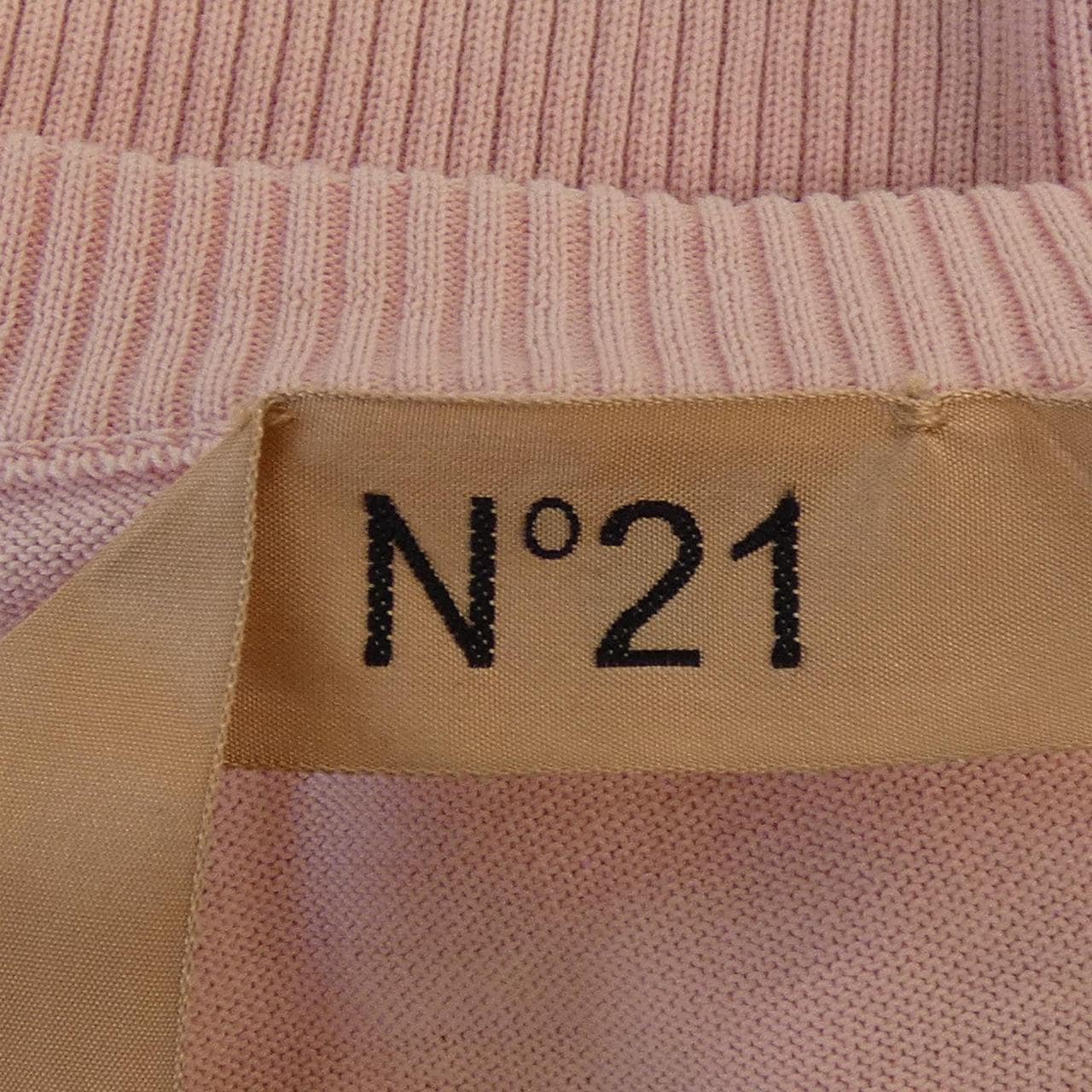 ヌメロヴェントゥーノ N°21 P24EN2M A0549508 ニット