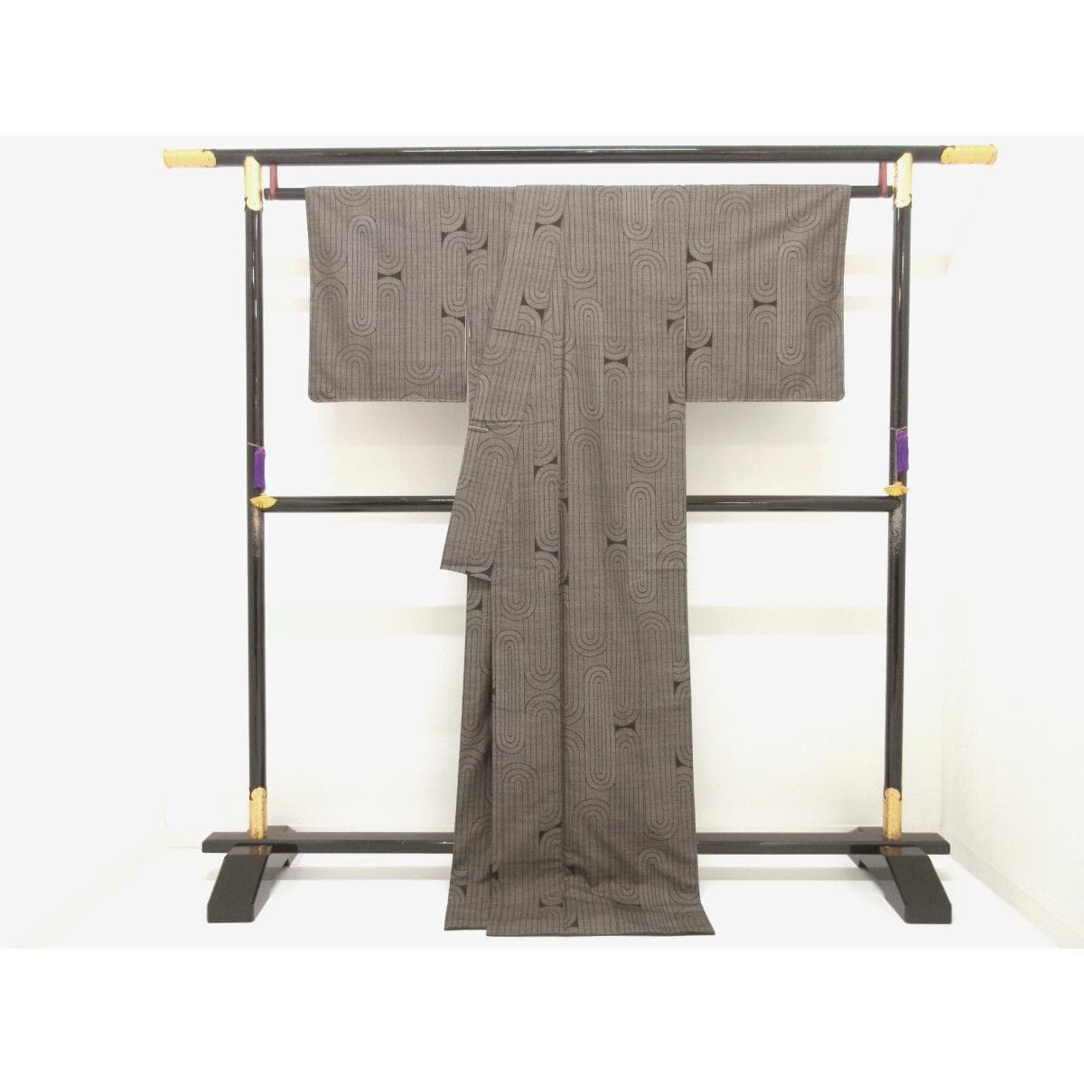 紬　七マルキ　証紙付　身幅３Ｌ寸【大島紬】