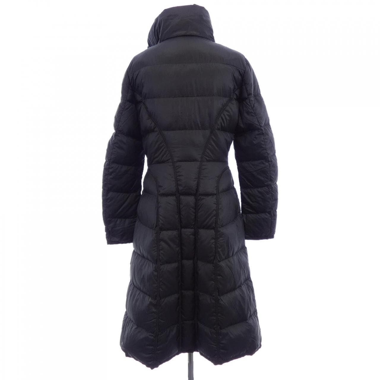 モンクレール MONCLER BELLEVALIA ダウンコート