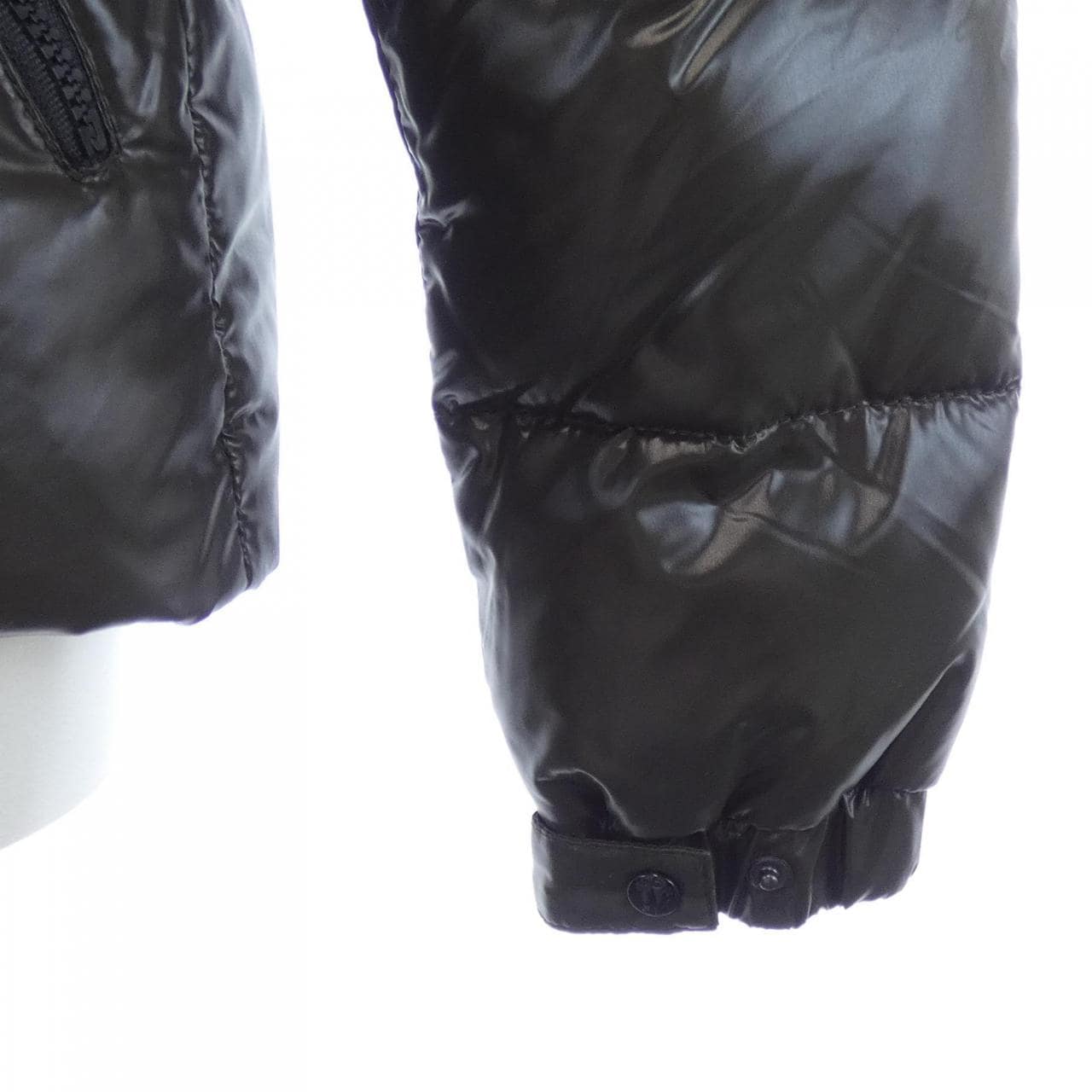モンクレール MONCLER 45308/50 ダウンジャケット