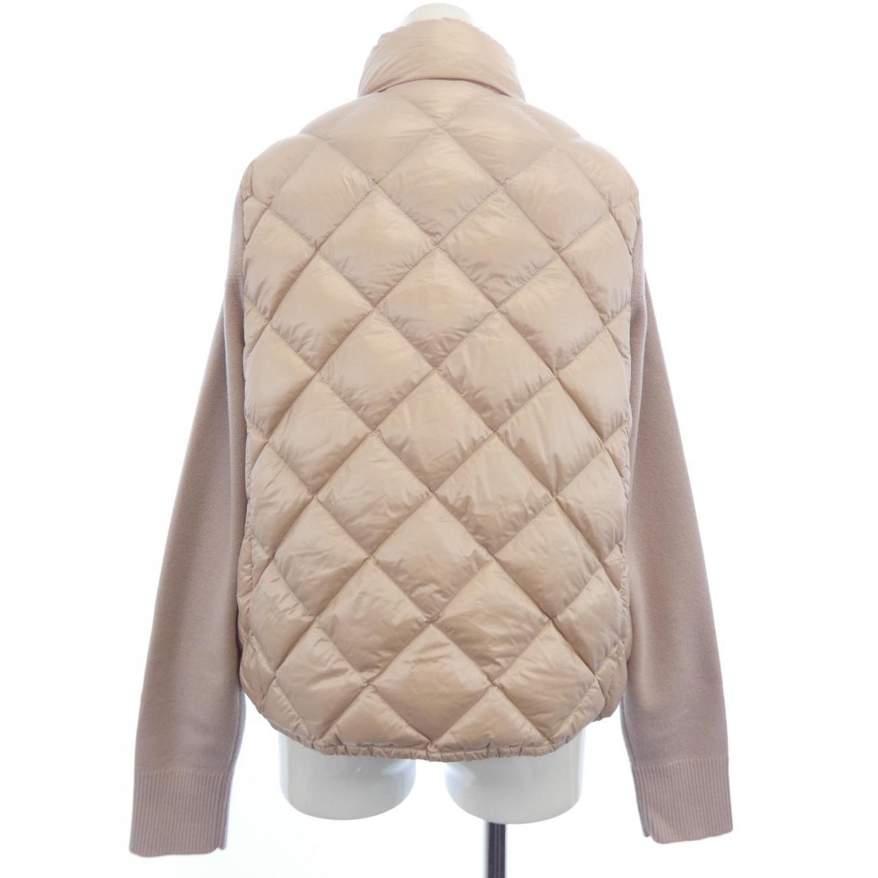 モンクレール MONCLER ダウンジャケット