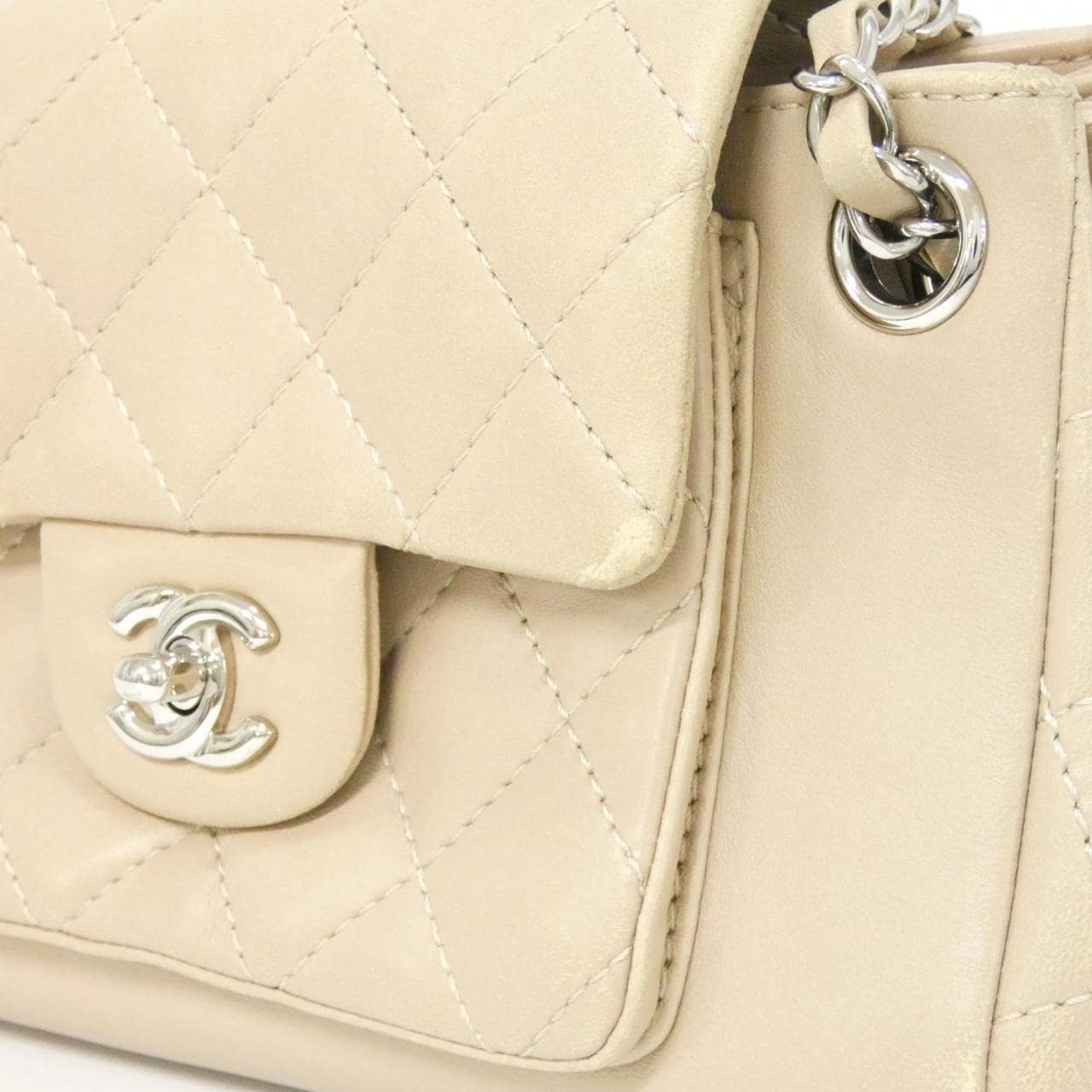 シャネル ショルダーバッグ