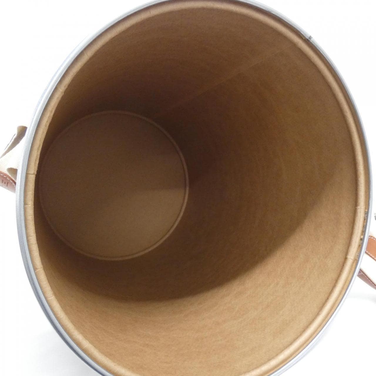 エルメス 800104E SADDLE STORAGE BOX