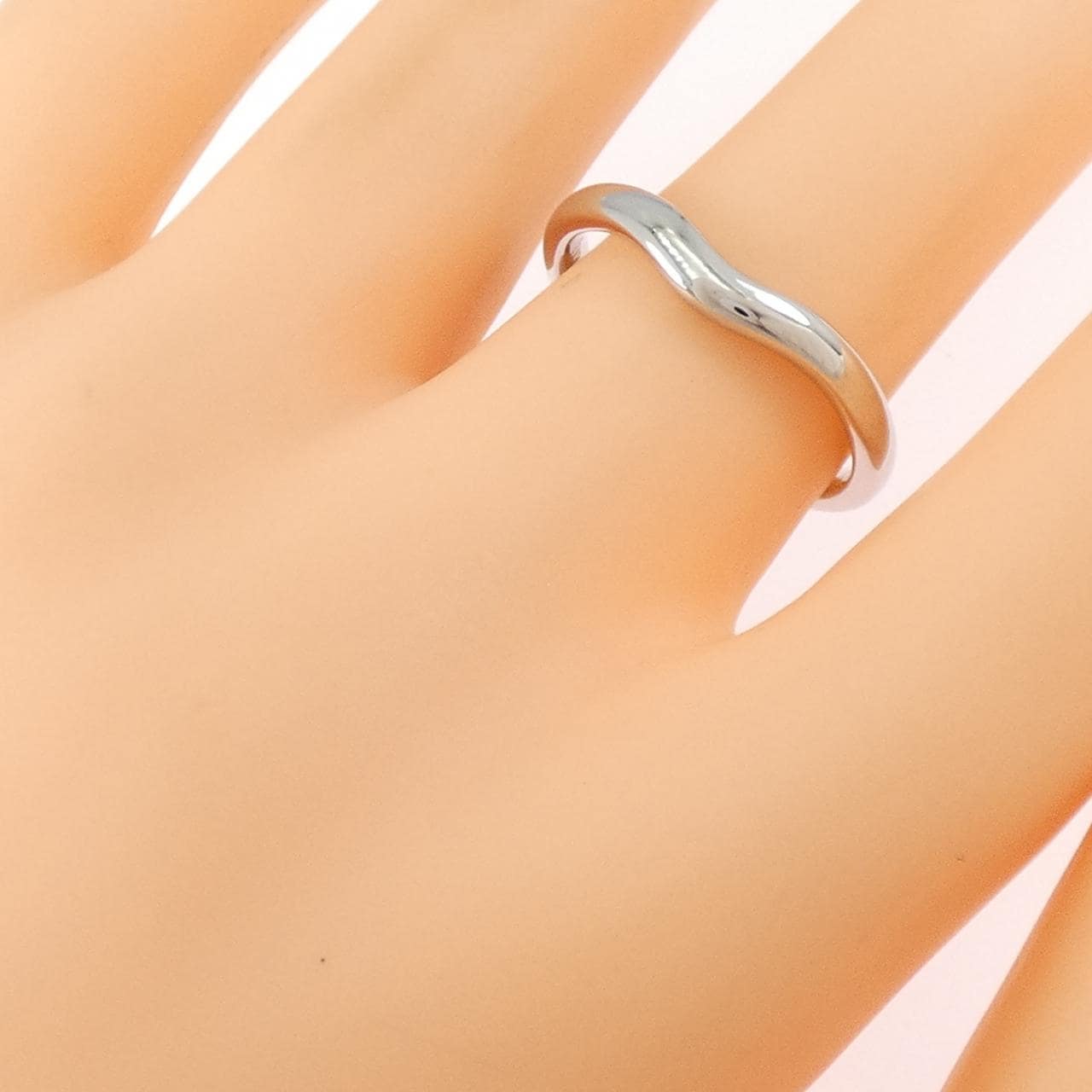 ティファニー カーブド リング