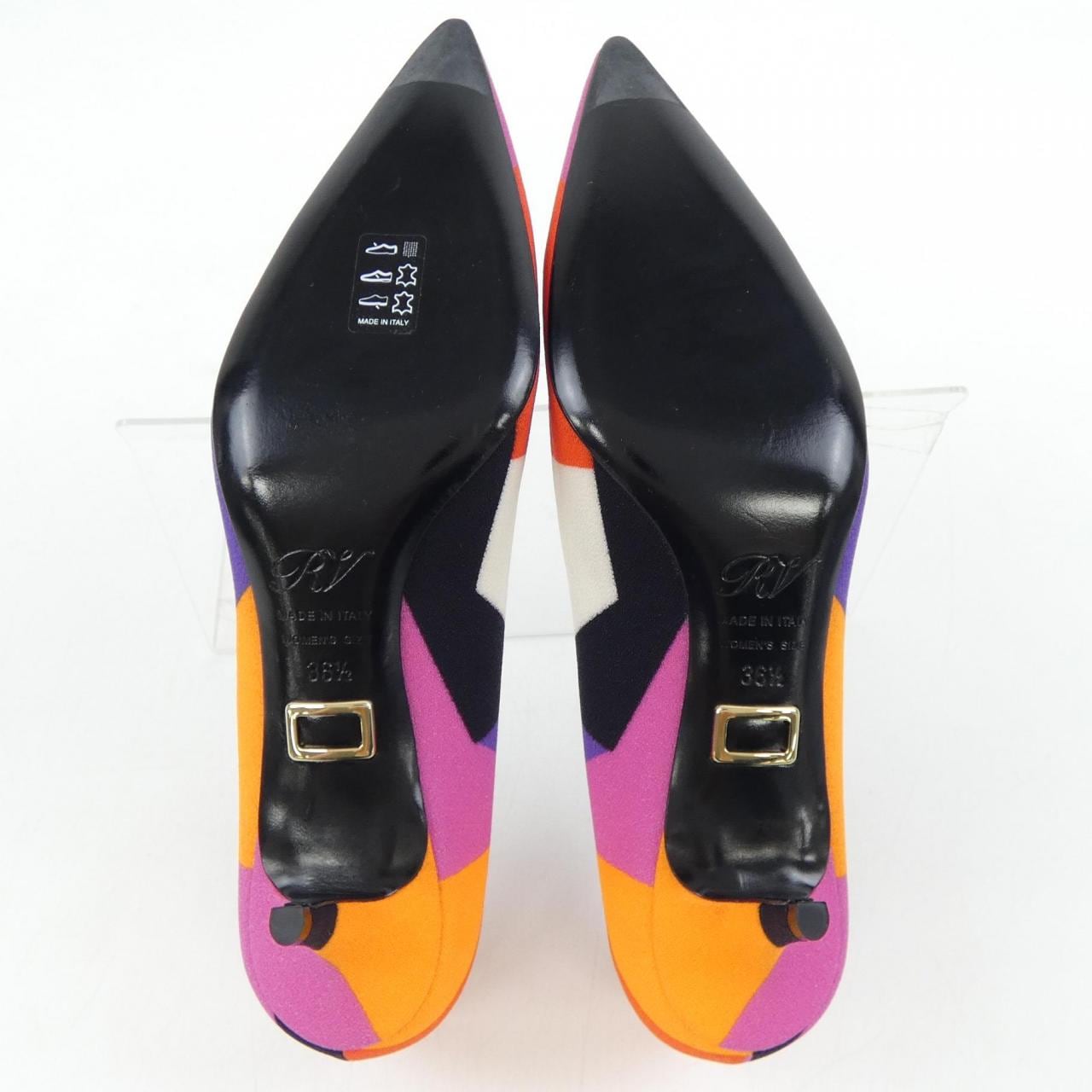 ロジェヴィヴィエ ROGER VIVIER パンプス