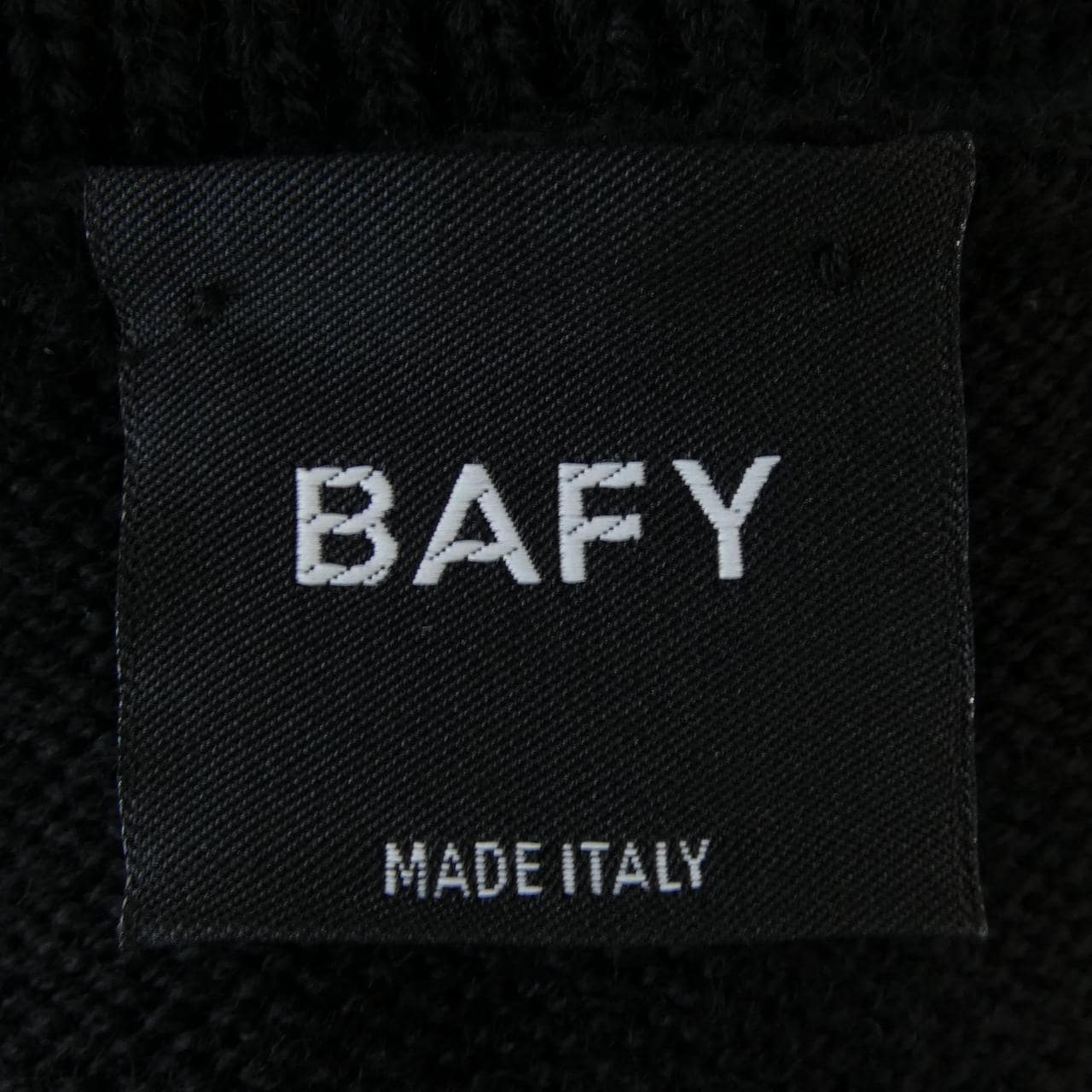 バフィー BAFY ニット