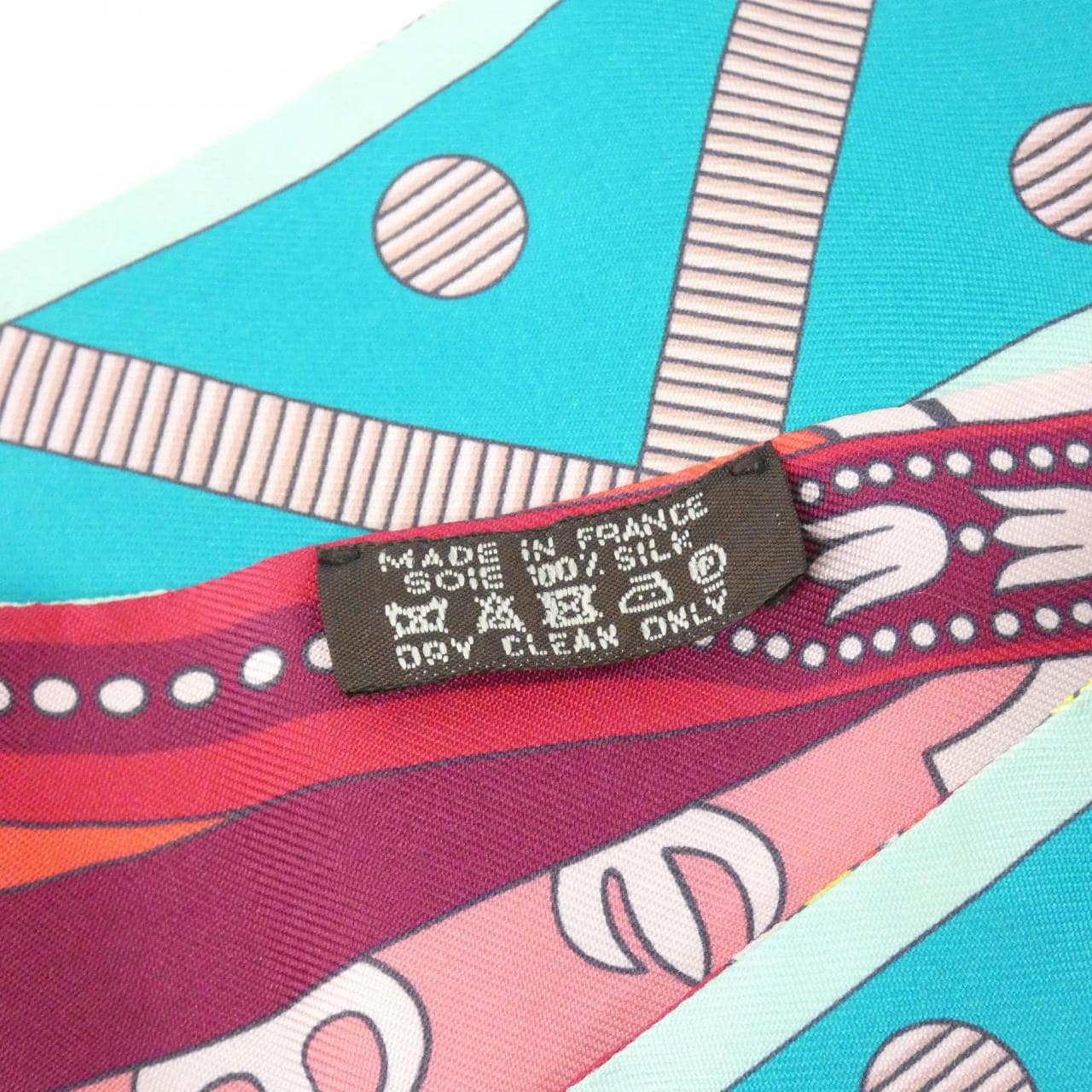 エルメス BALADE EN BERLINE ツイリー 062919S スカーフ