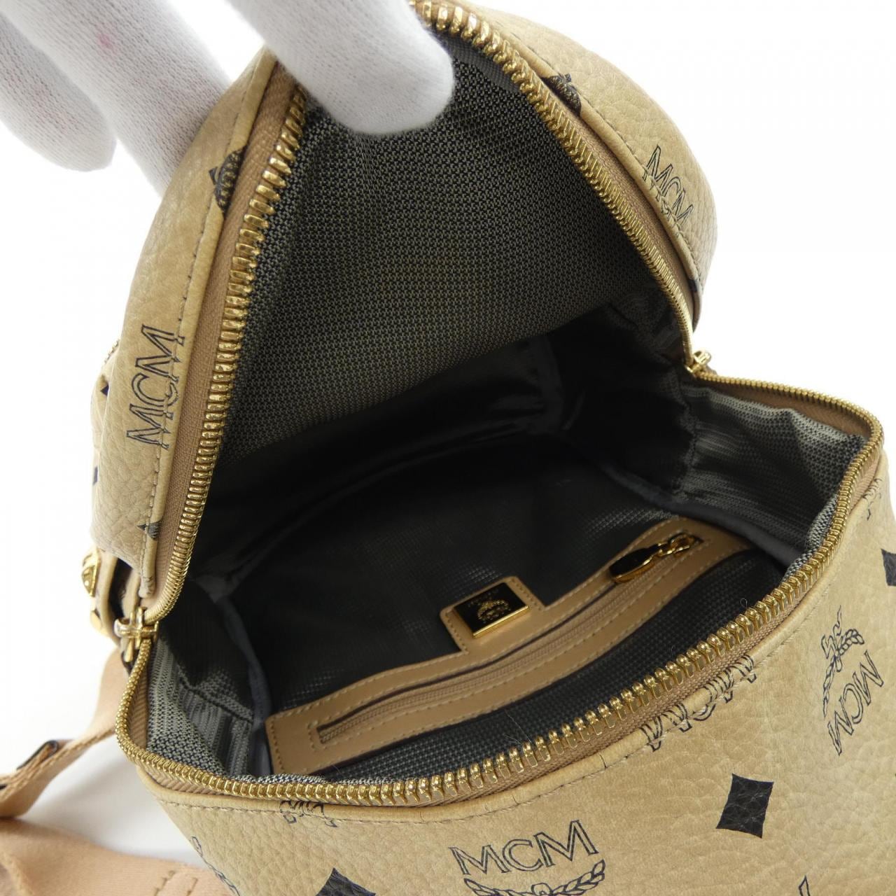 エムシーエム MCM BACKPACK