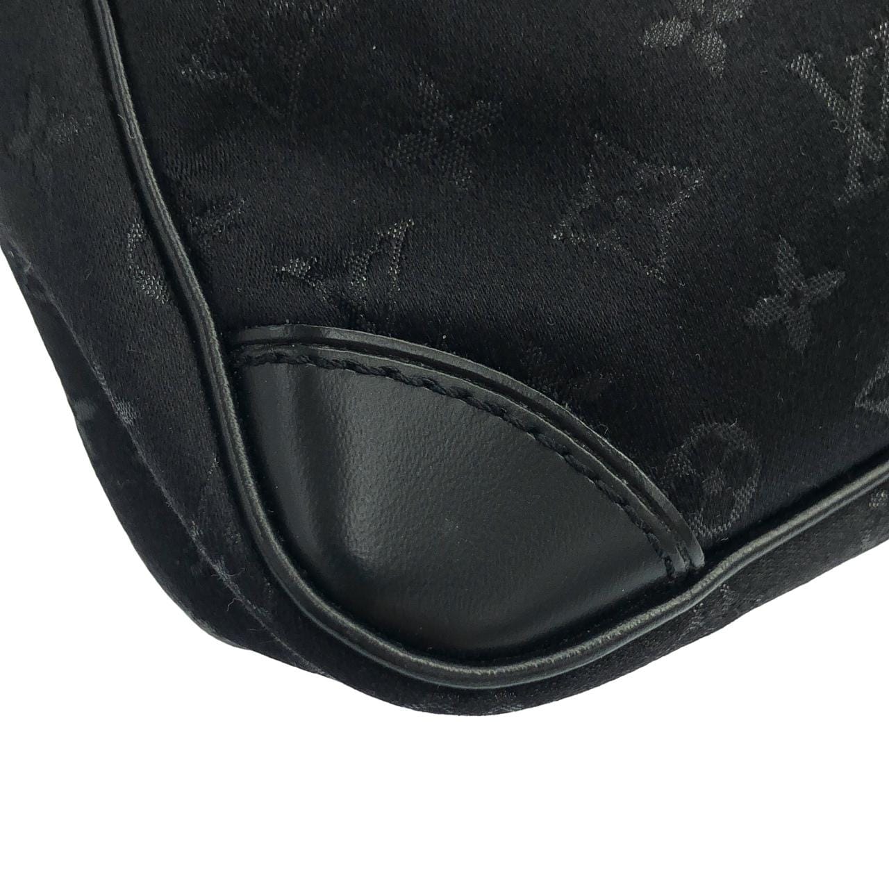 ルイヴィトン モノグラム サテン リトル ブローニュ M92142 ショルダーバッグ