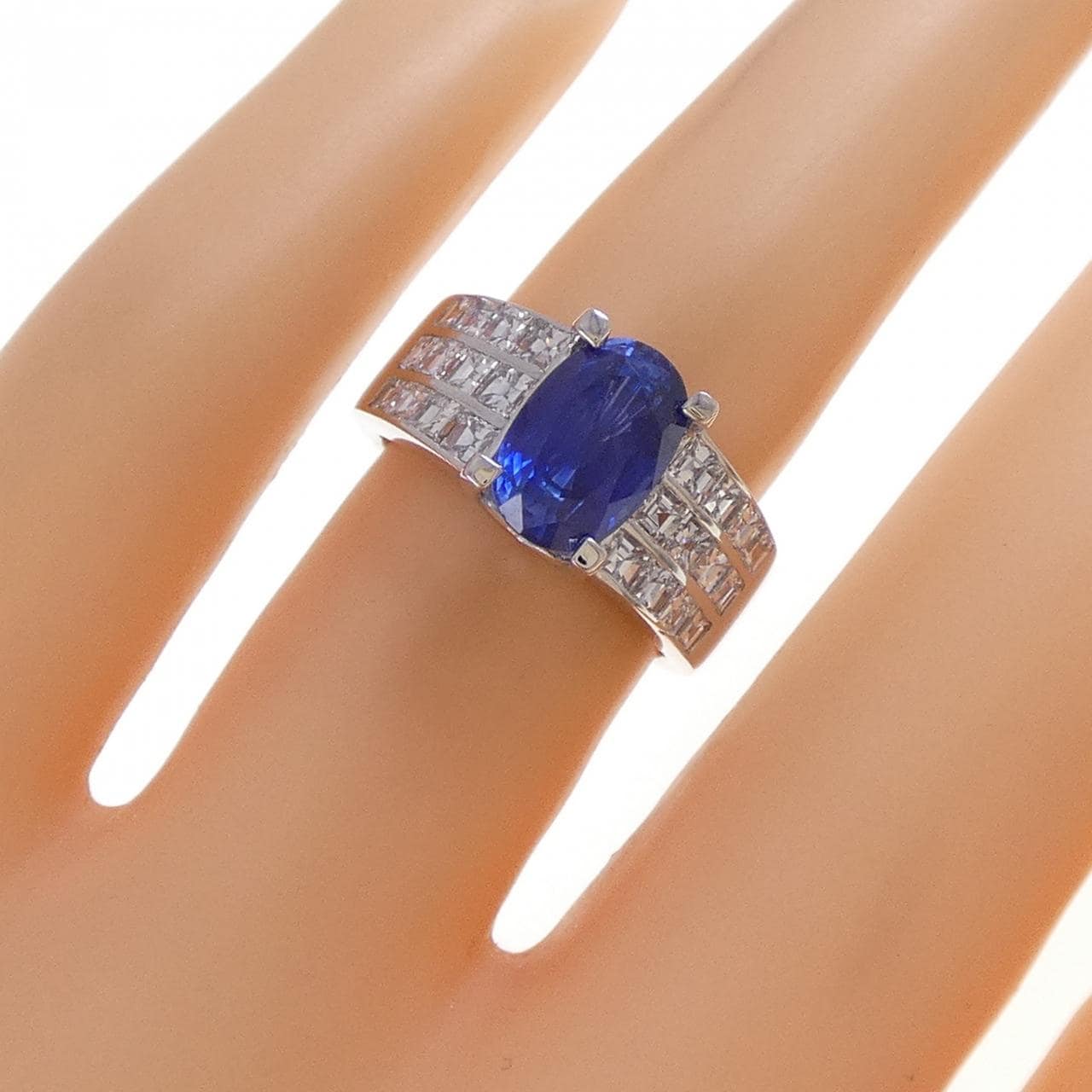 PT900 サファイヤ リング 2.25CT