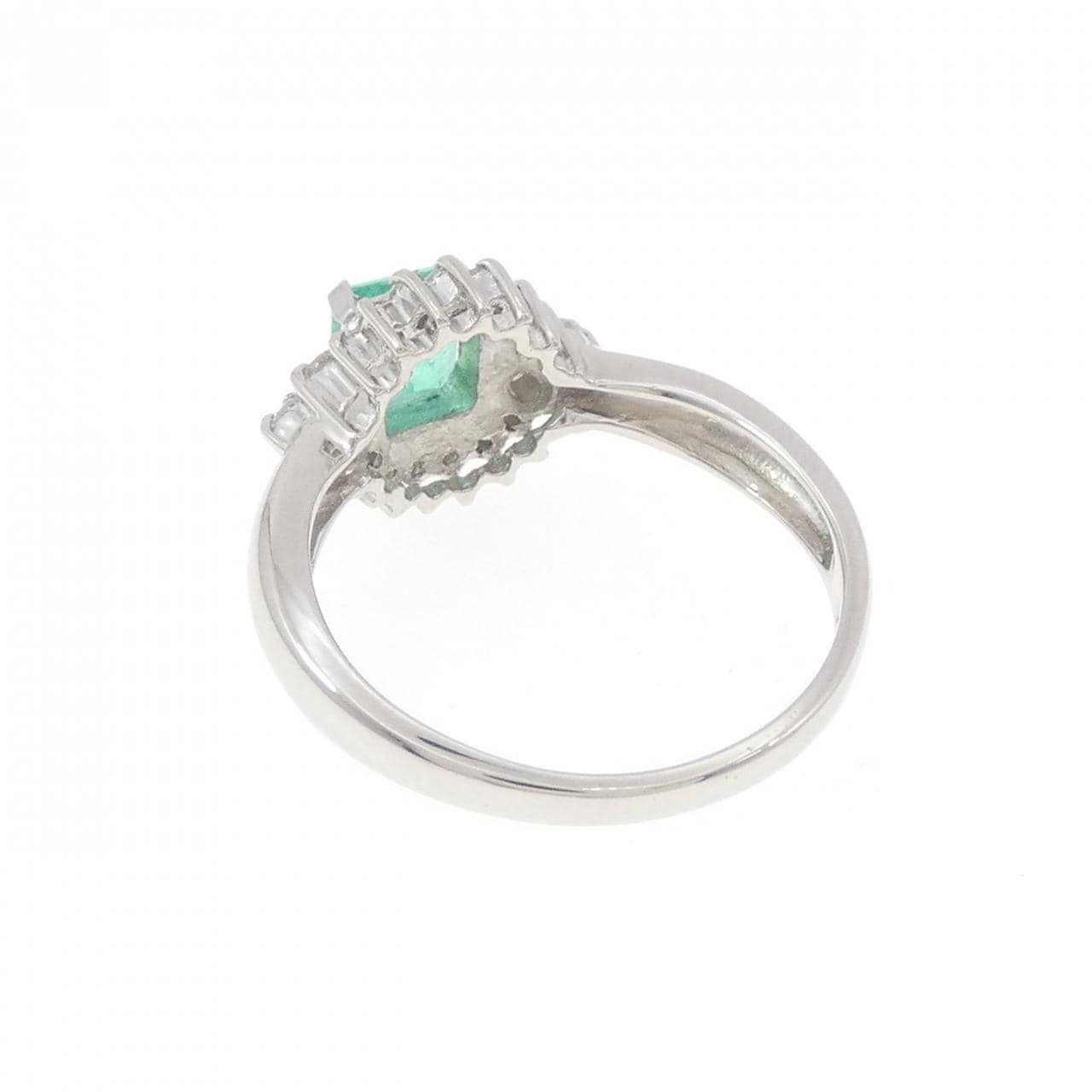 PT900 エメラルド リング 0.60CT