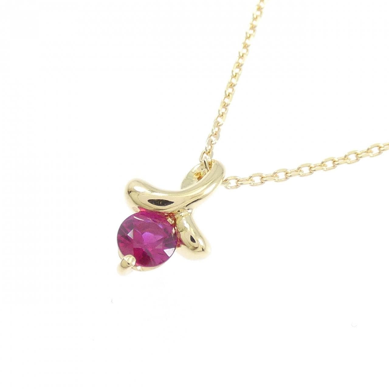 18K Yellow Gold Ruby Necklace 0.25CT