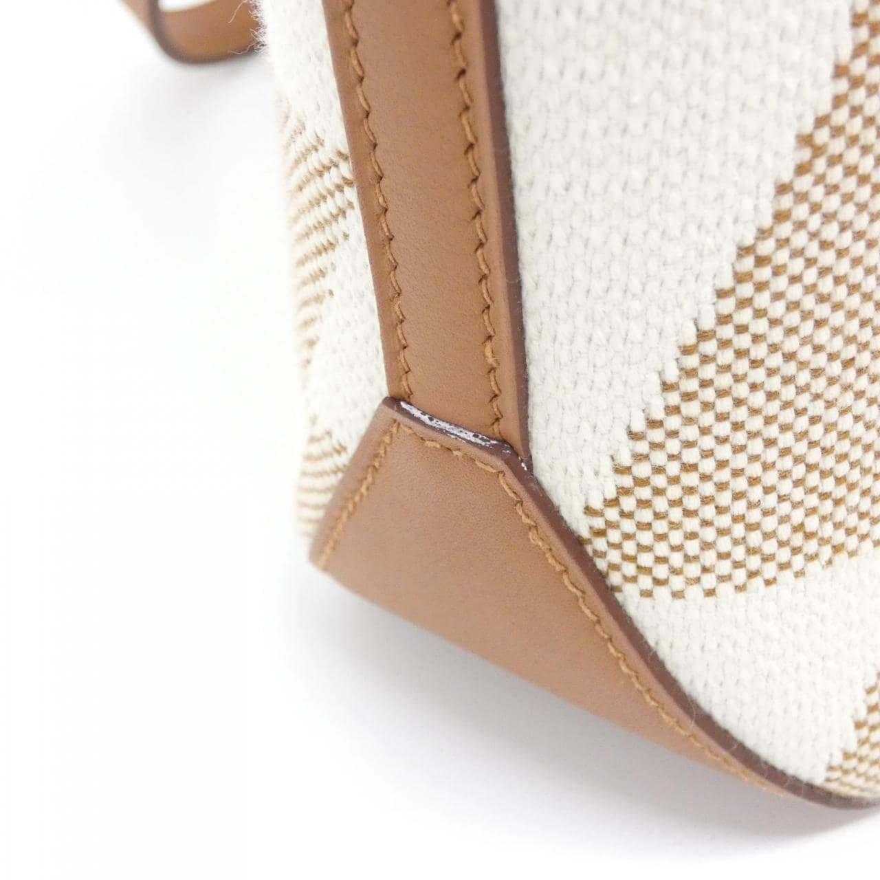 エルメス アッシュ アン ビエ 27cm 082830CA バッグ