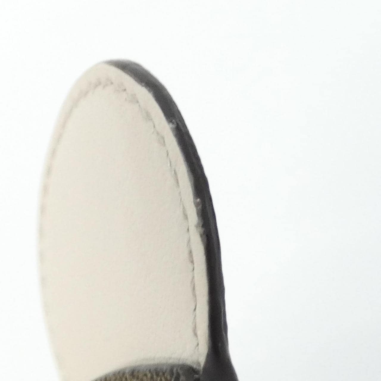 フェンディ 8M0528 AYIY カードケース