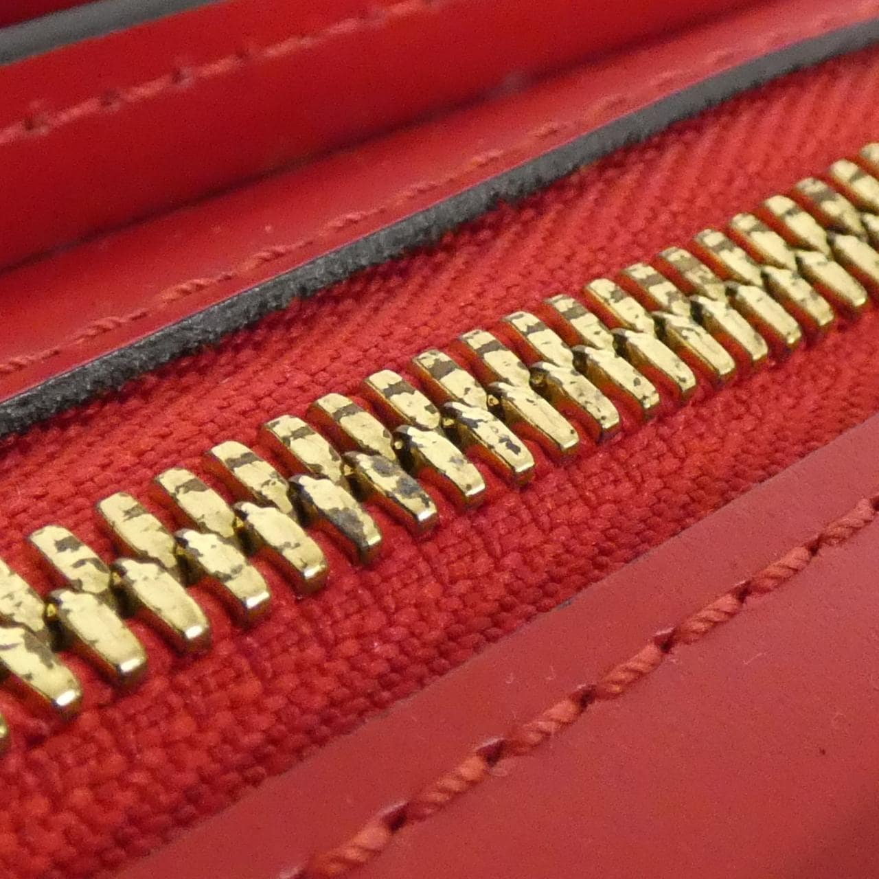 ルイヴィトン エピ ポンヌフ M52057 バッグ