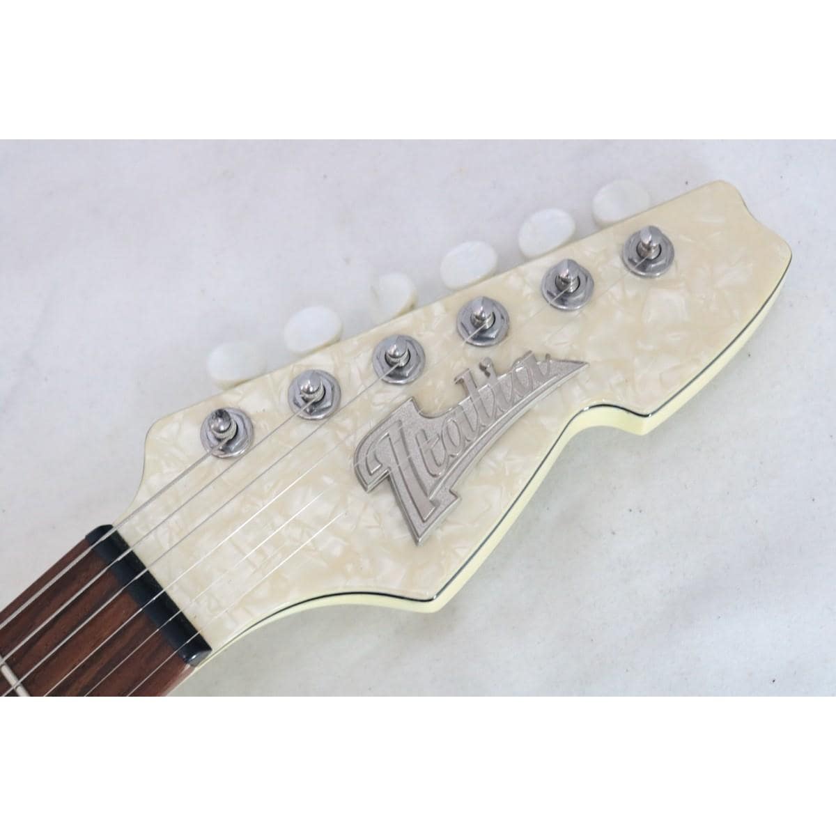 Ｉｔａｌｉａ　ｇｕｉｔａｒｓ　　ＭＯＮＺＡ