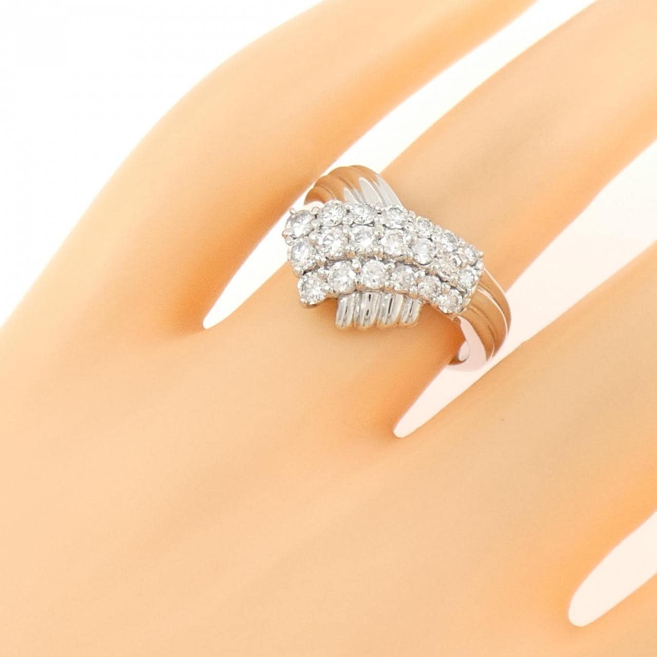 PT900 ダイヤモンド リング 0.73CT