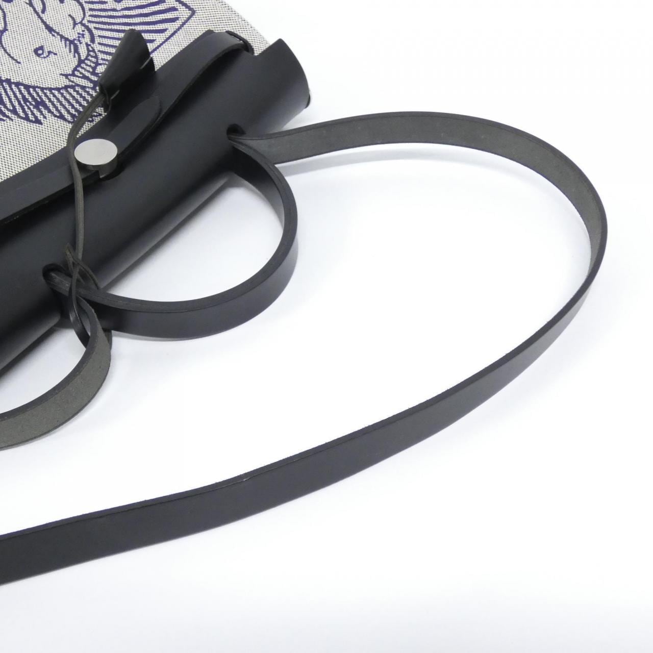 エルメス エールバッグ ジップ ペガサス ポップ PM 079201CK バッグ