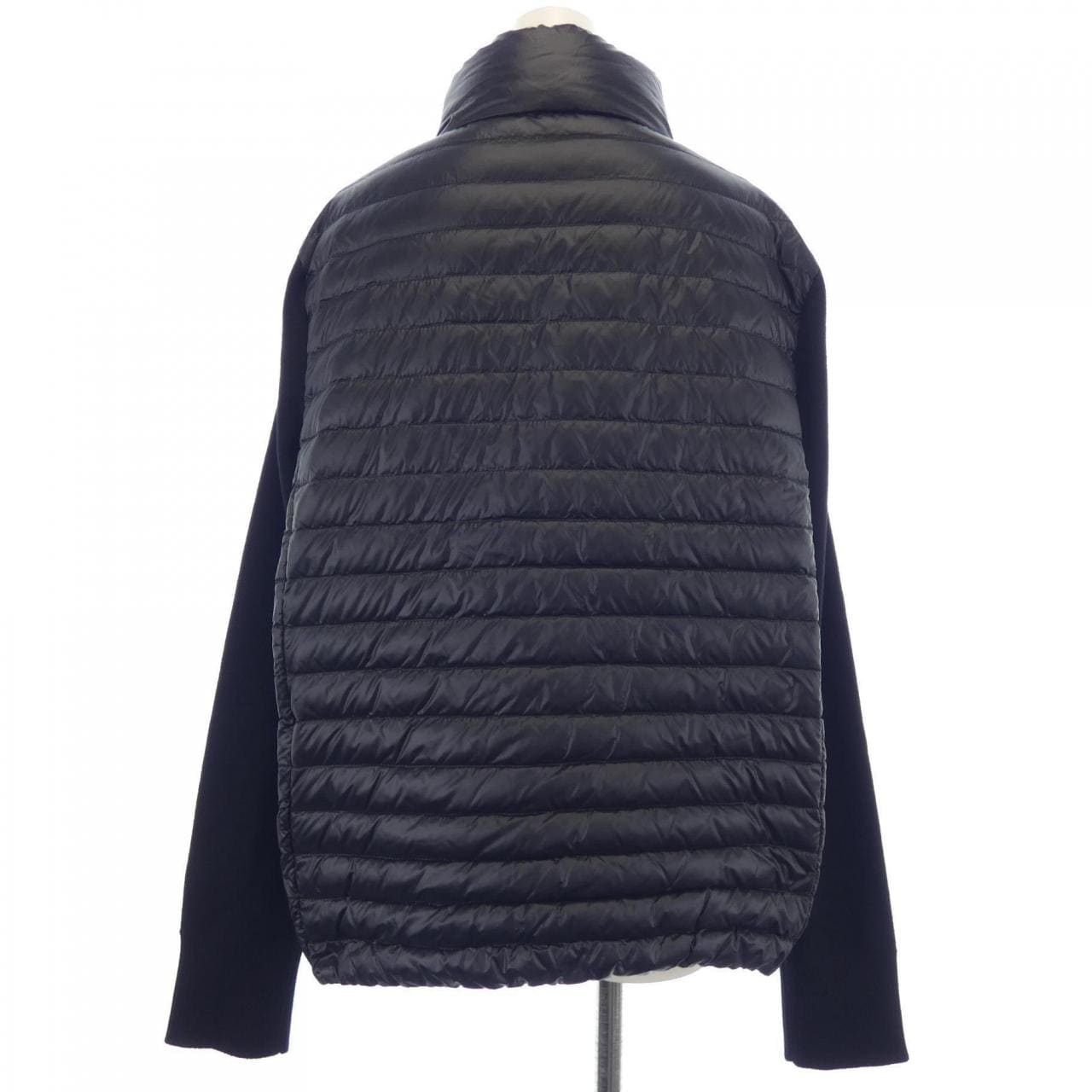 モンクレール MONCLER ダウンジャケット