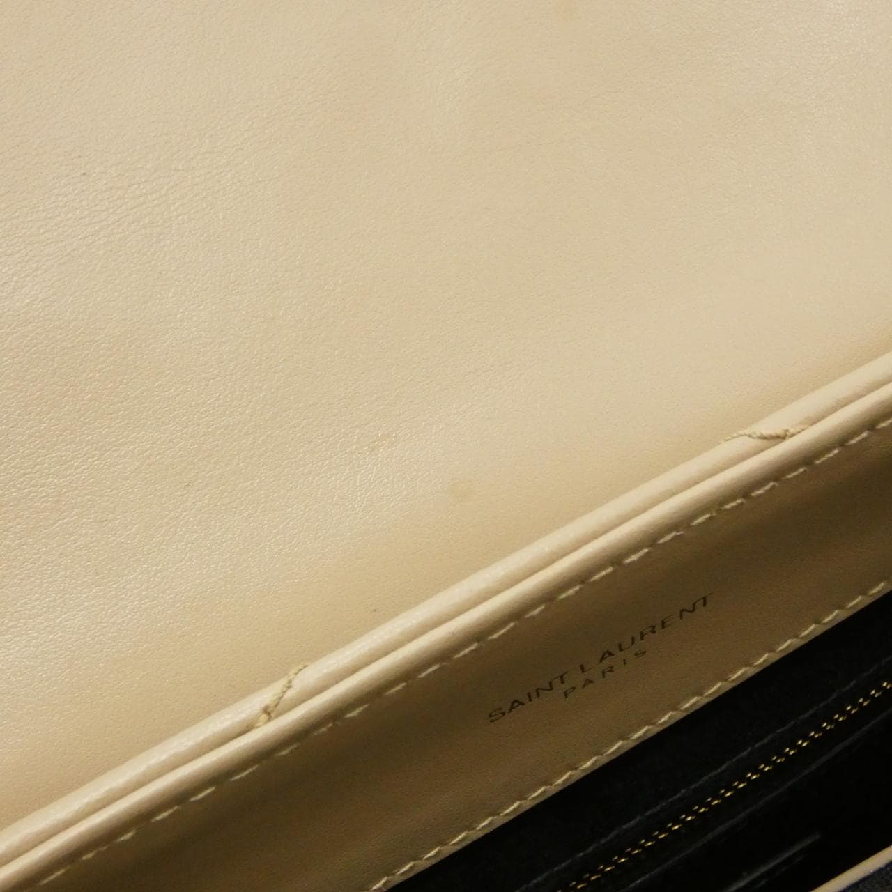 サンローラン ルールー ミディアム 574946 DV727 ショルダーバッグ