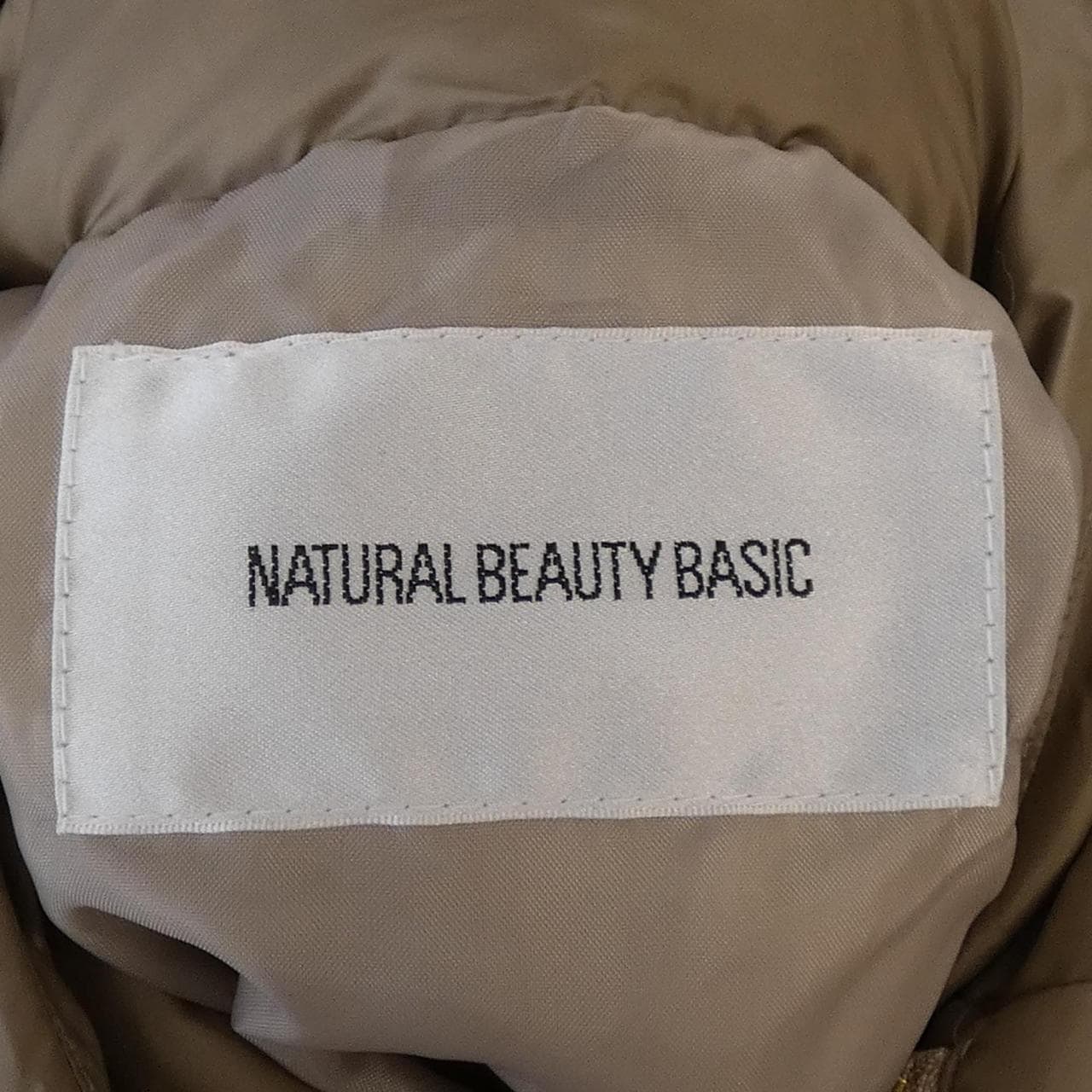 ナチュラルビューティーベーシック NATURAL BEAUTY BASIC ダウンジャケット