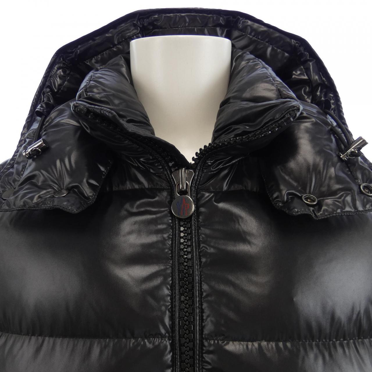 モンクレール MONCLER ダウンジャケット