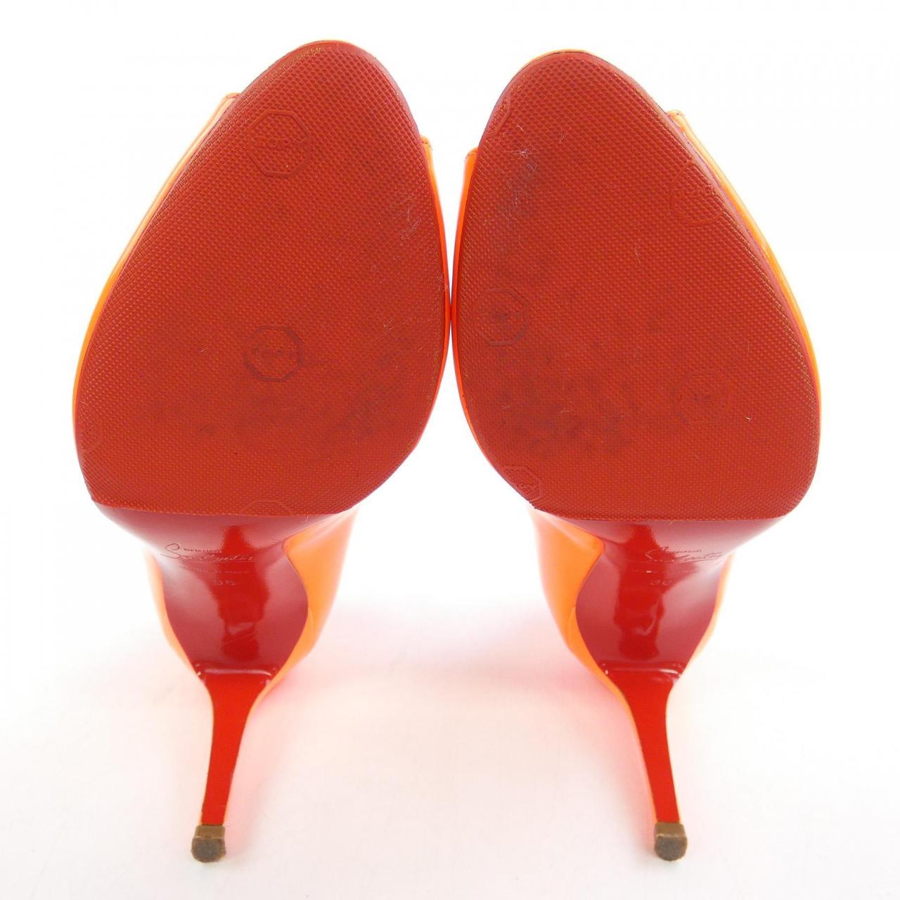 クリスチャンルブタン CHRISTIAN LOUBOUTIN パンプス