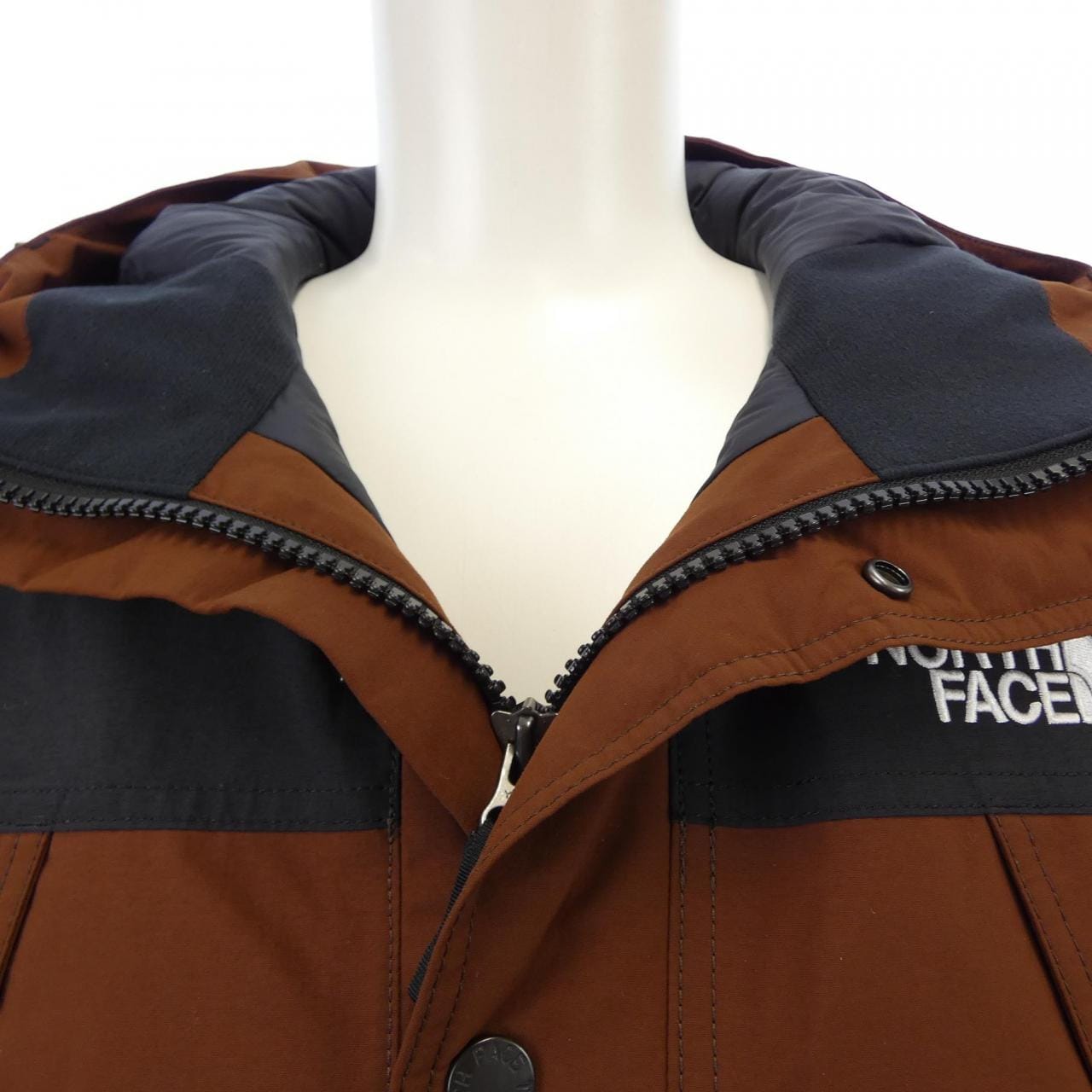 ザノースフェイス THE NORTH FACE ND92237 ダウンジャケット