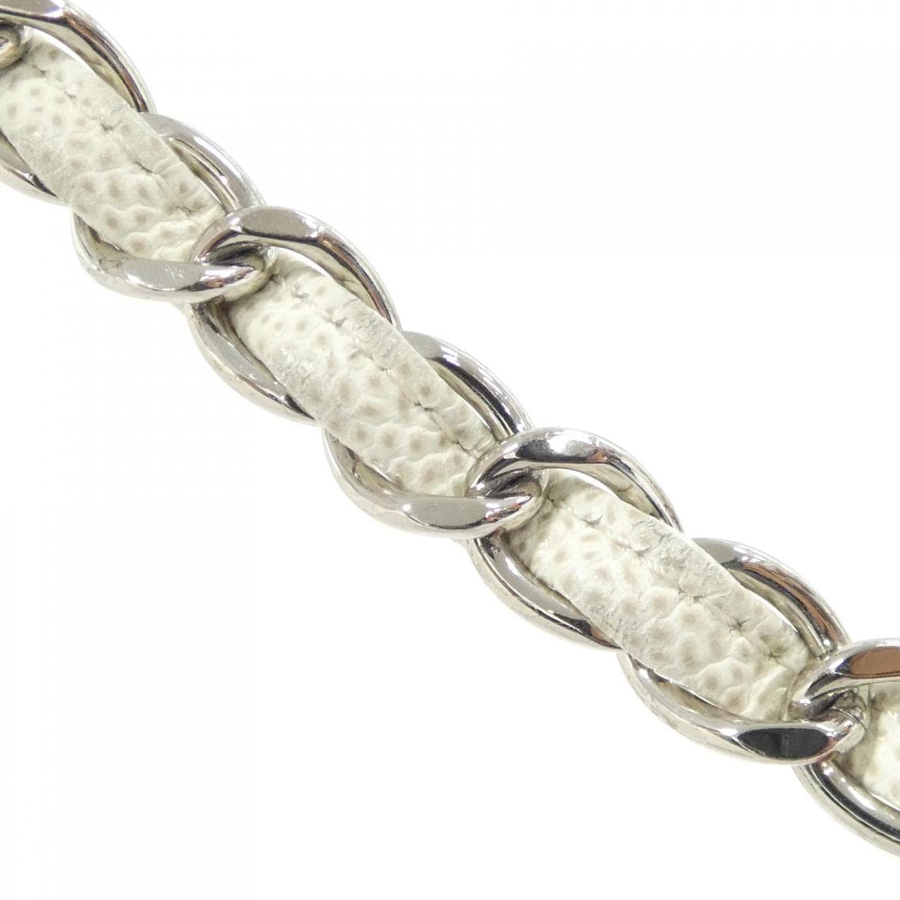 シャネル マドモアゼル ライン ショルダーバッグ