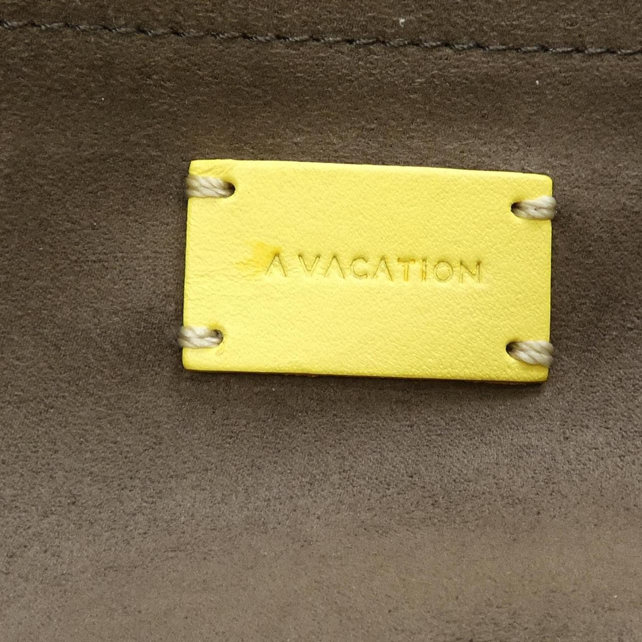 アヴァケーション A VACATION BAG