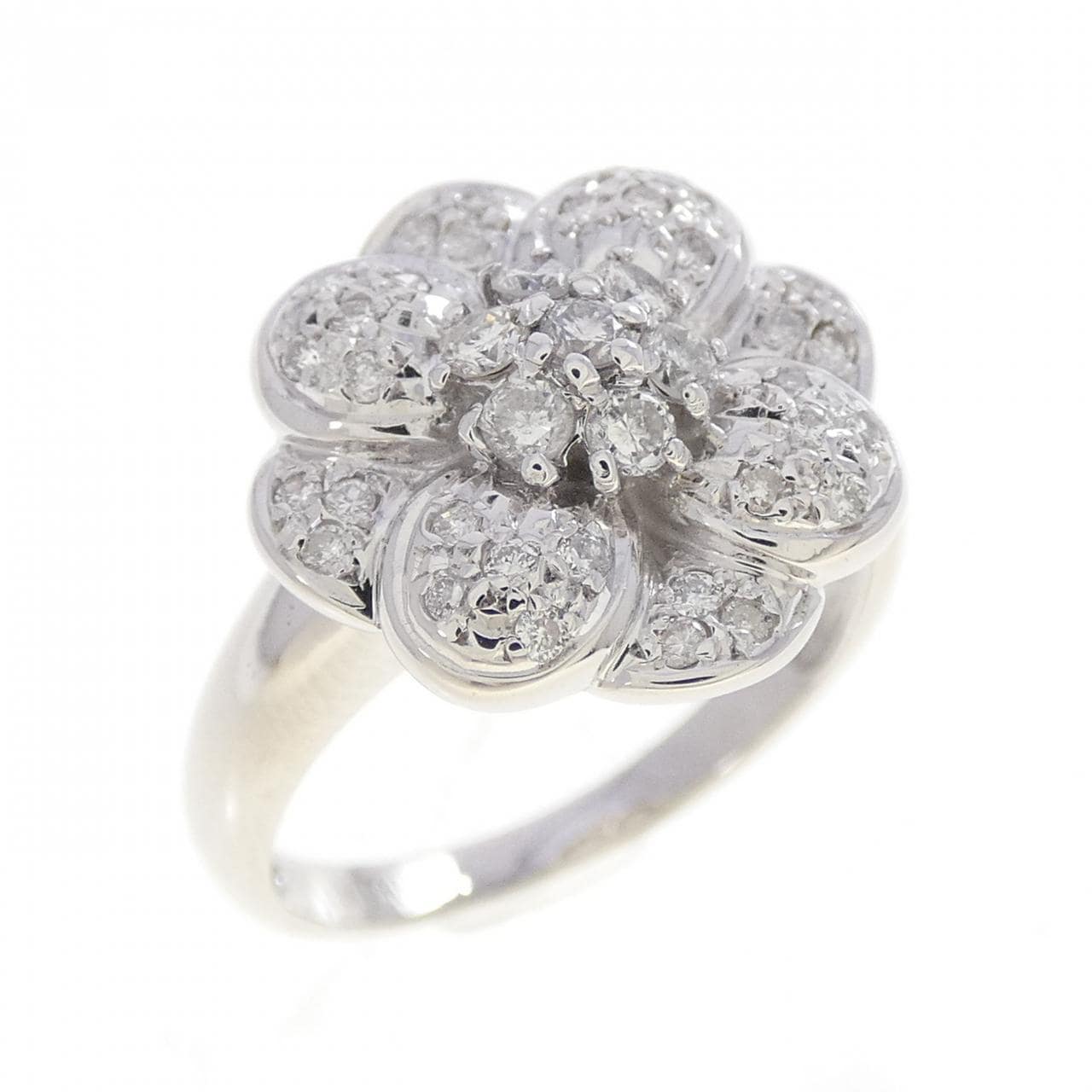 K18WG フラワー ダイヤモンド リング 0.34CT