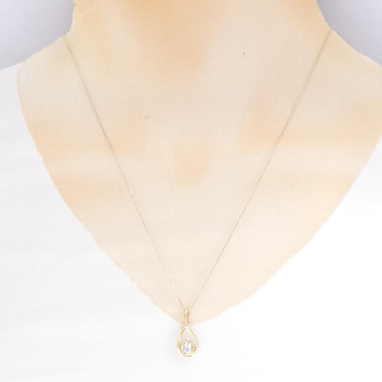 4゜C アクアマリン ネックレス