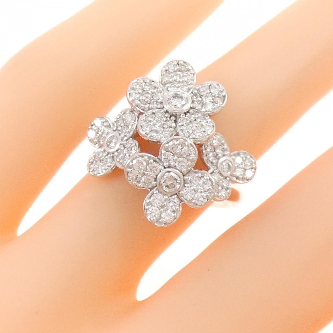 ポンテヴェキオ フラワー ダイヤモンド リング 0.85CT