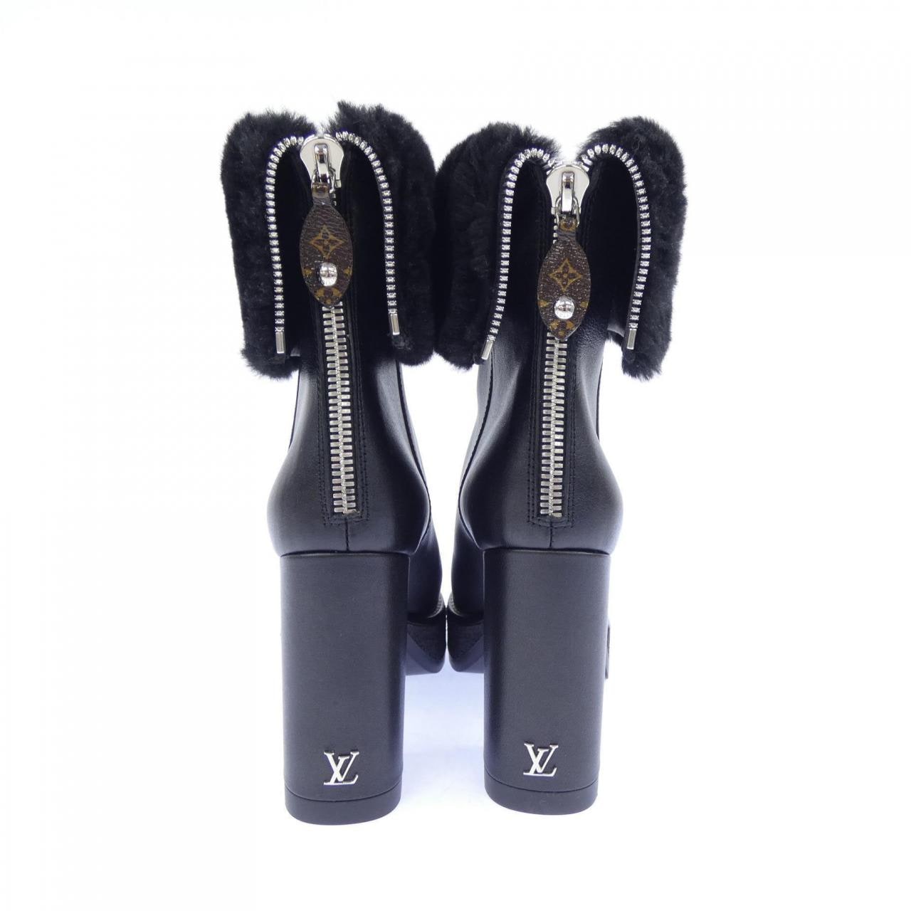 ルイヴィトン LOUIS VUITTON LVボブールライン ブーツ