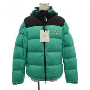 モンクレール MONCLER ダウンジャケット