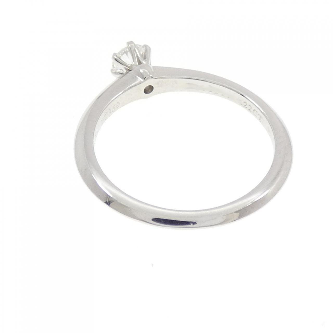 ティファニー クラシックソリティア リング 0.22CT E VVS1 EXT