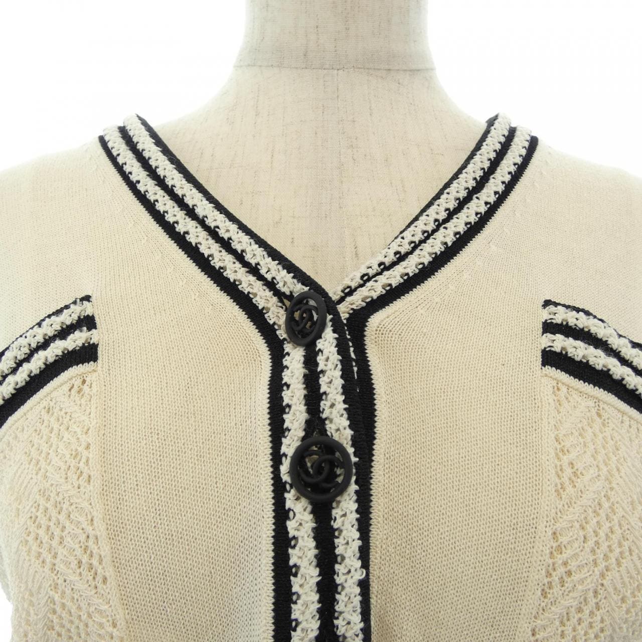 CHANEL P60682K46437 Dress