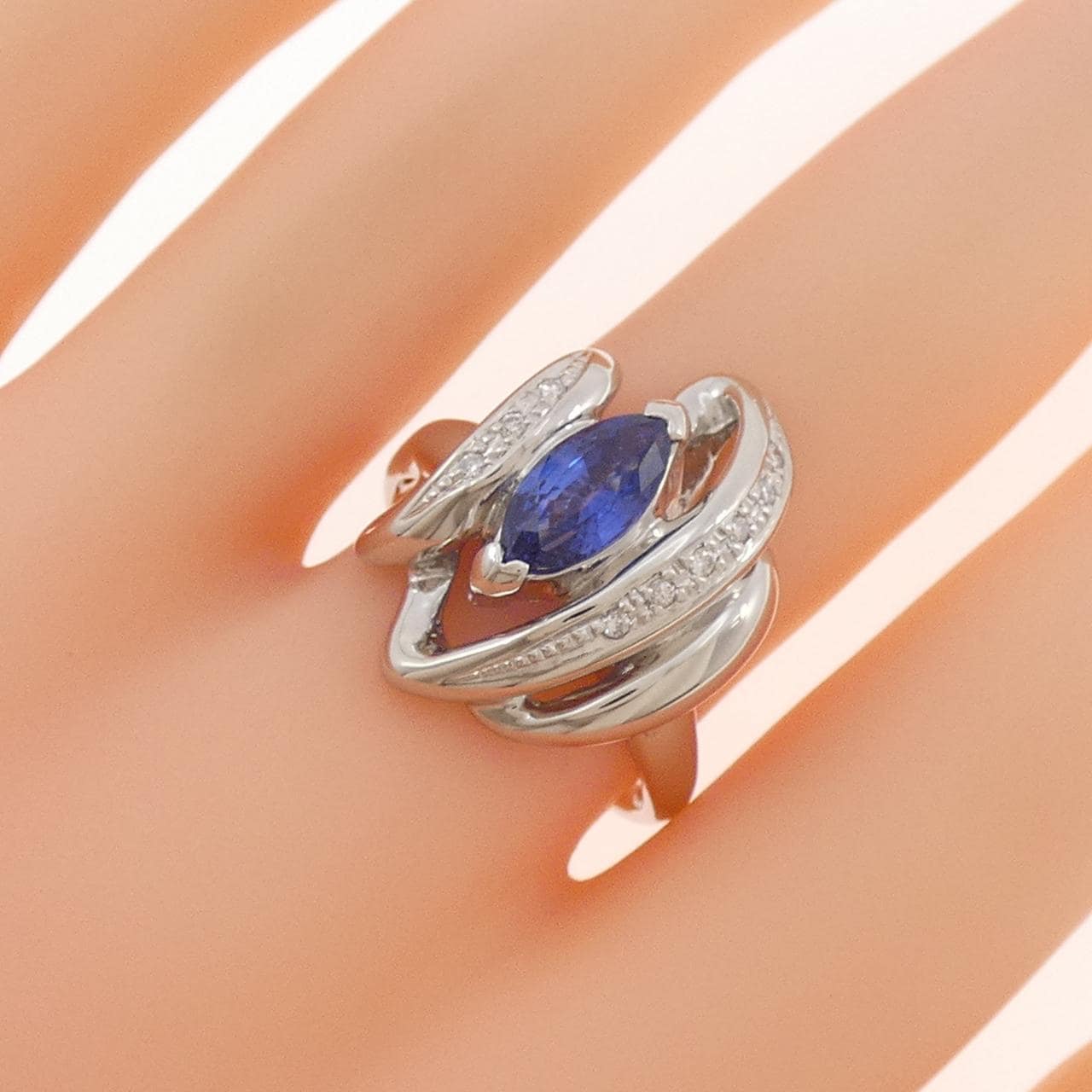 PT900 サファイヤ リング 1.12CT