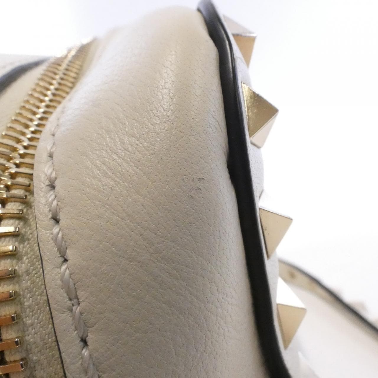 ヴァレンティノガラヴァーニ TW2B0809BOL ショルダーバッグ