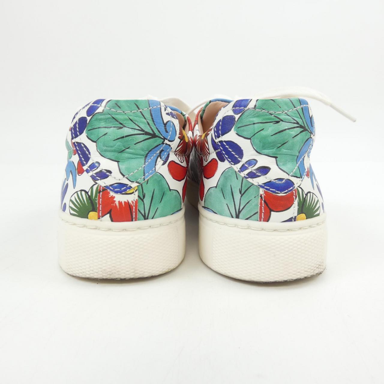 エスカーダ ESCADA スニーカー