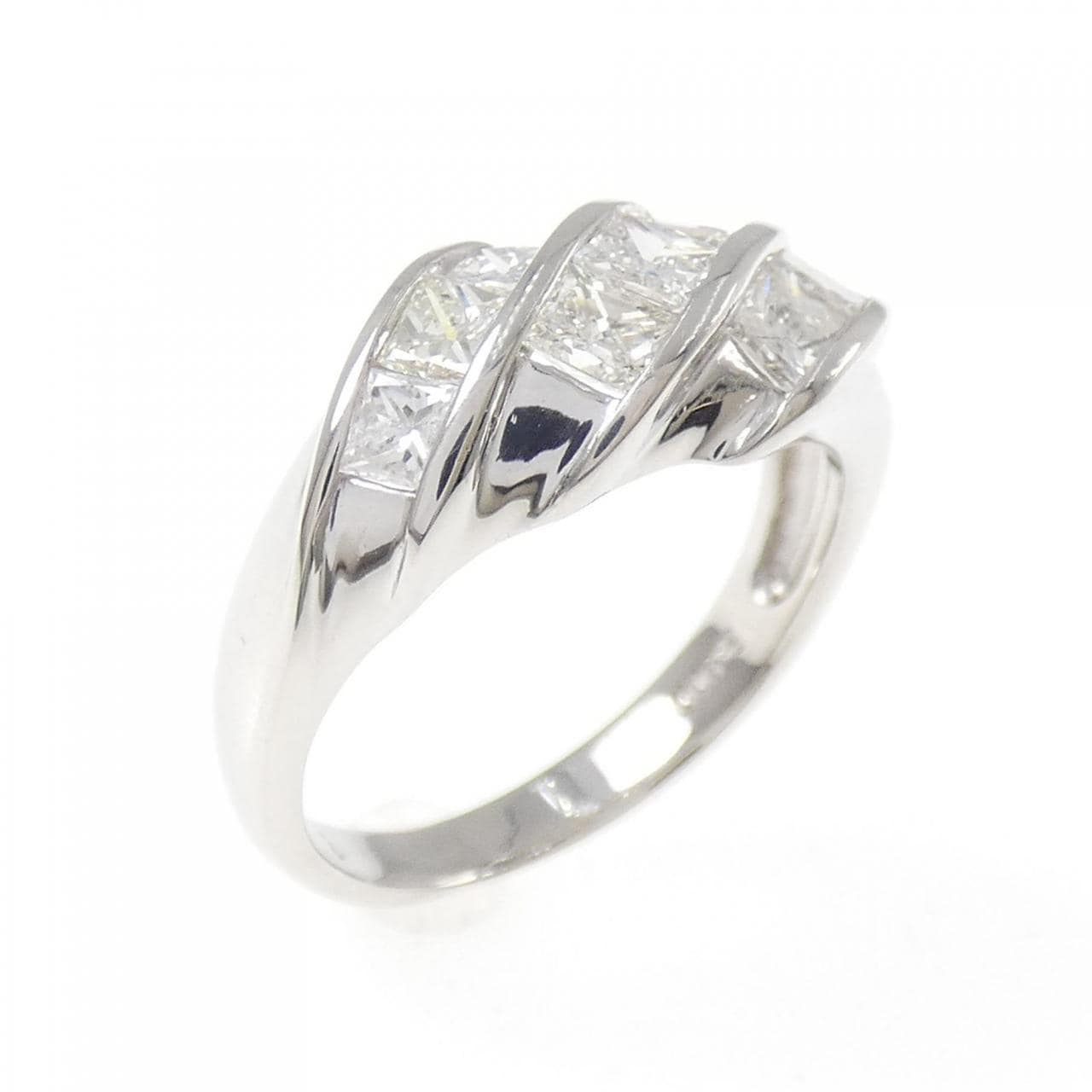PT900 ダイヤモンド リング 1.01CT