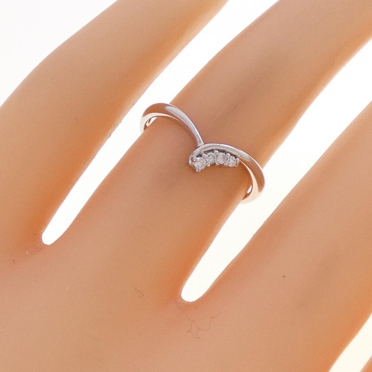 PT900 ダイヤモンド リング 0.04CT