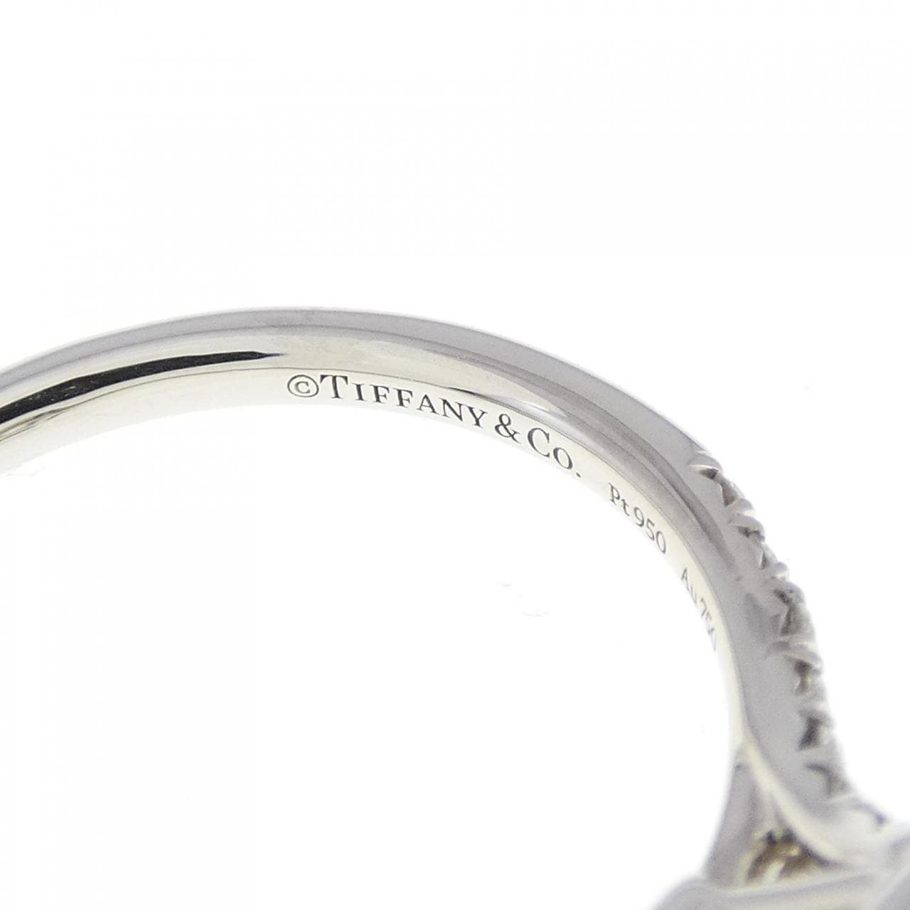 TIFFANY Soleste 戒指 0.28 克拉 FY VVS1 花式切割