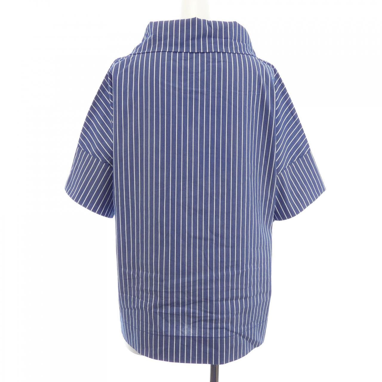 IL VENTO&LA SATA トップス