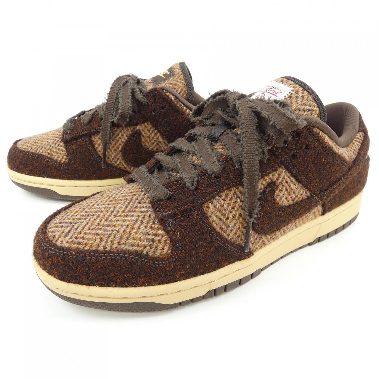 ナイキ NIKE IO0052-200 スニーカー