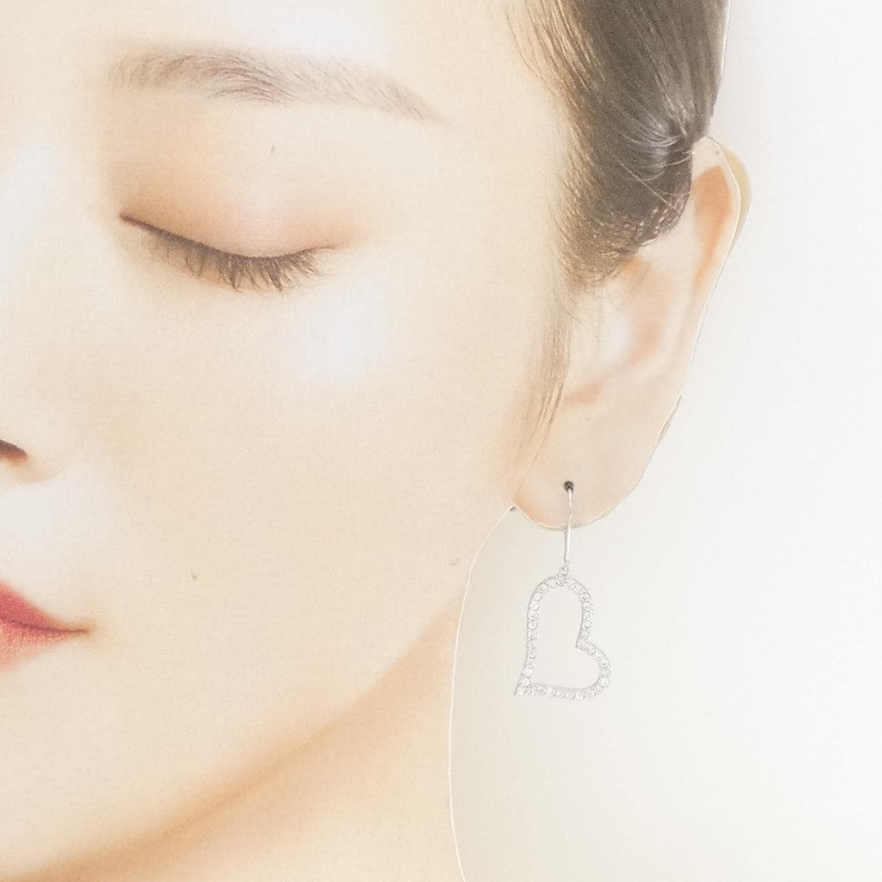 K18WG ハート ダイヤモンド ピアス 1.00CT