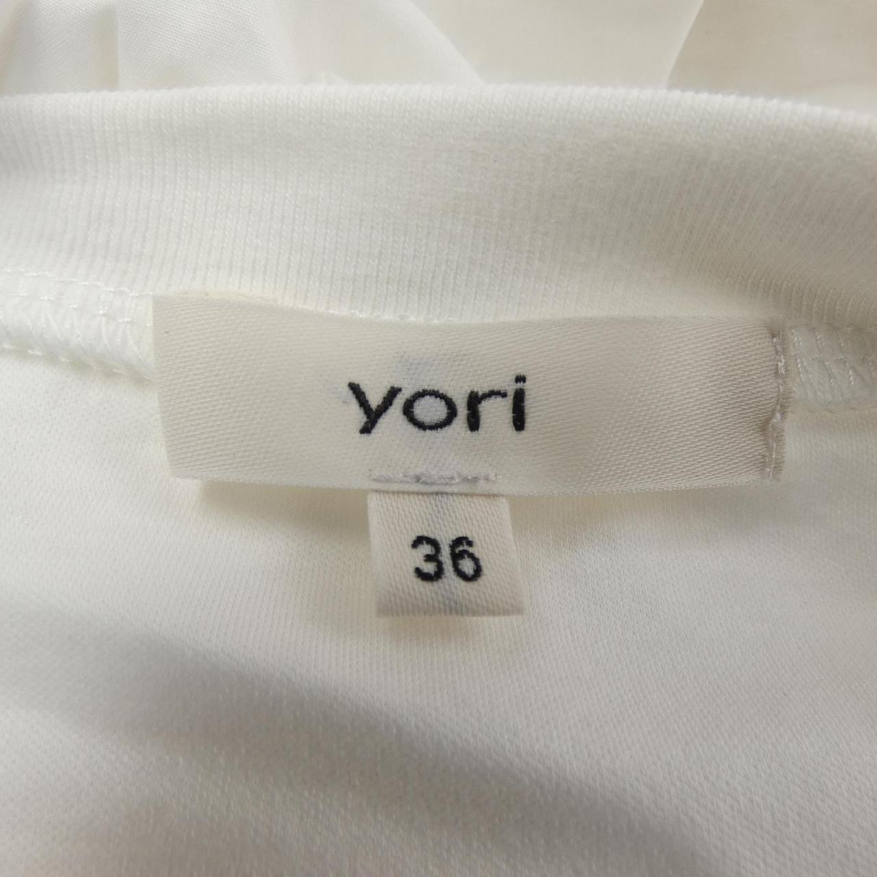 ヨリ yori トップス