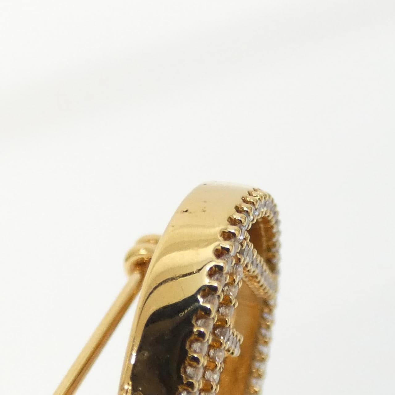 フェンディ F IS FENDI ブローチ
