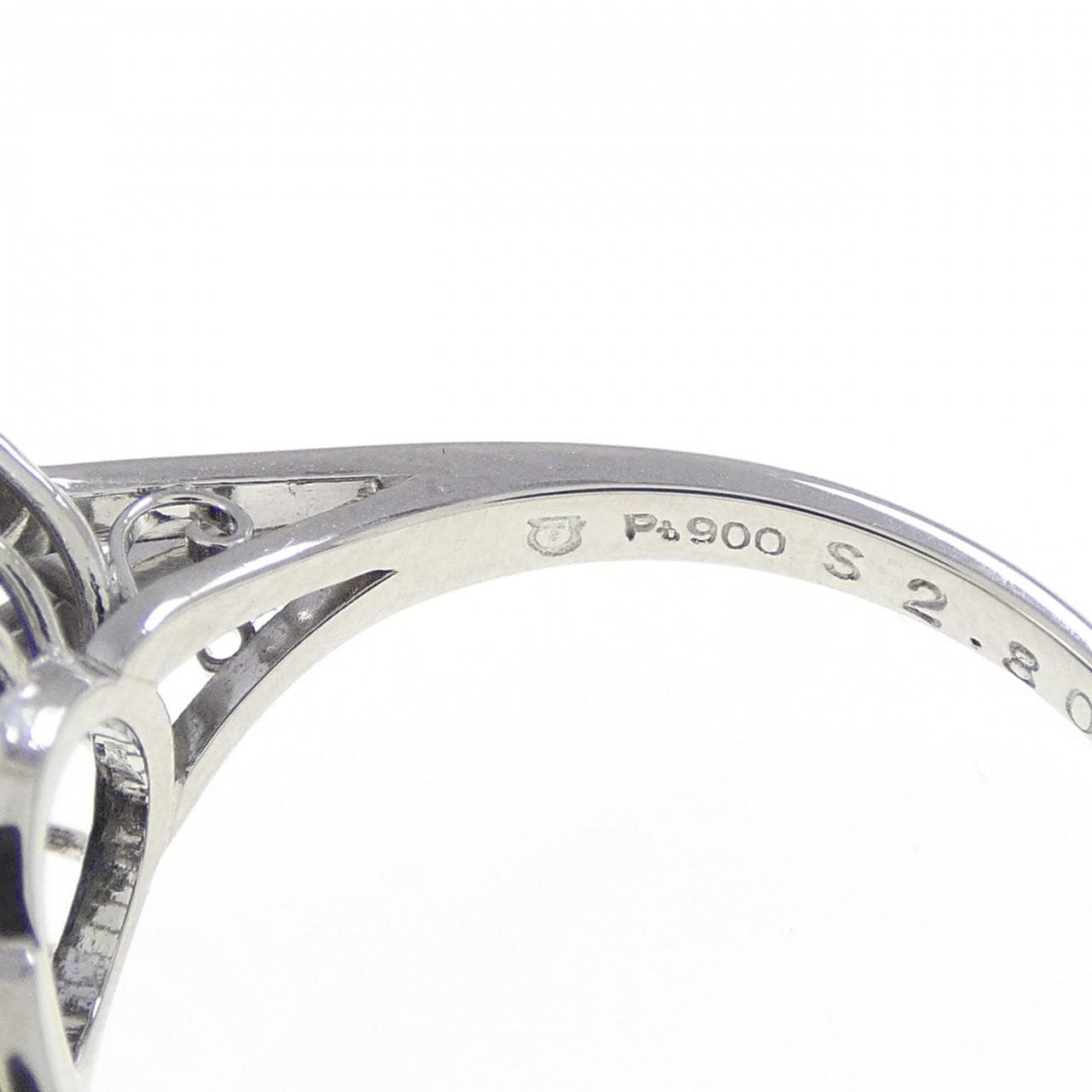 タサキ サファイヤ リング 2.80CT